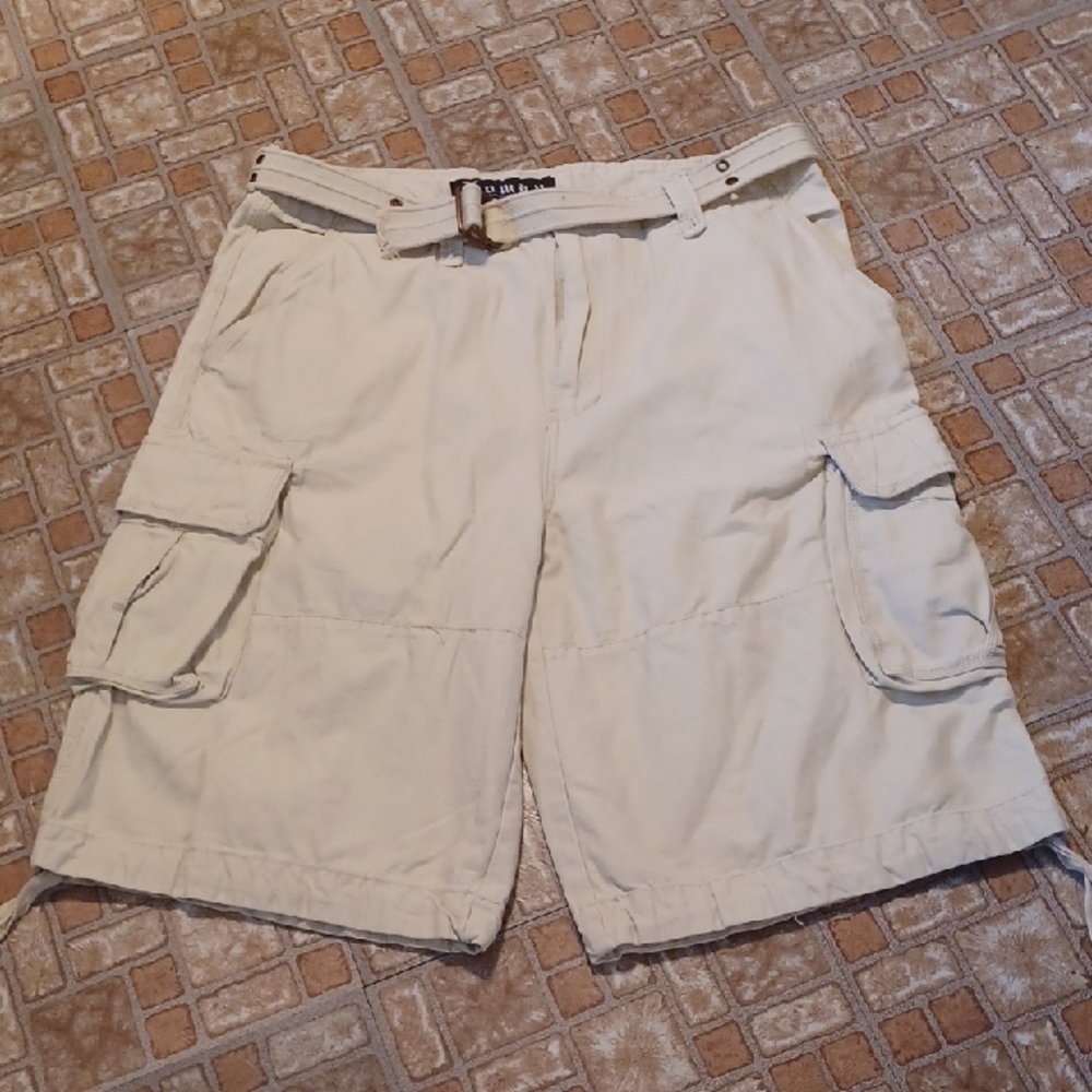 Men's Beige Cargo Shorts with Belt, Koman Men's Size 38
